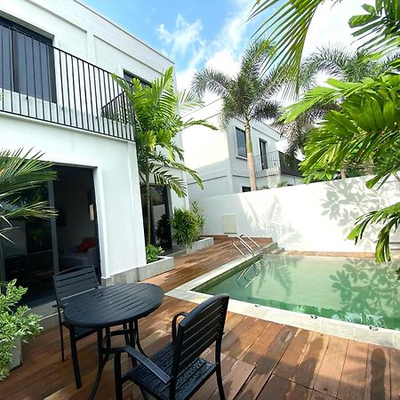 Onyx Hotel & Villa Tanjunguban Exterior foto